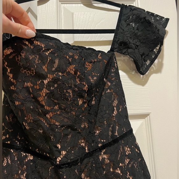 Black Lace romper - size medium Tobi - Picture 5 of 5